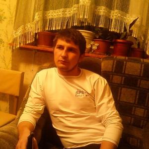 Кирилл, 38 лет, Радужный