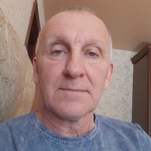 Виктор, 65 лет, Владивосток