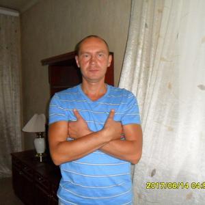 Саша, 44 года, Железногорск