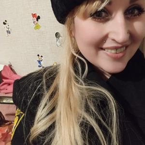 Алёна, 32 года, Пермь