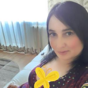 Девушки в Череповце: Елена, 41 - ищет парня из Череповца