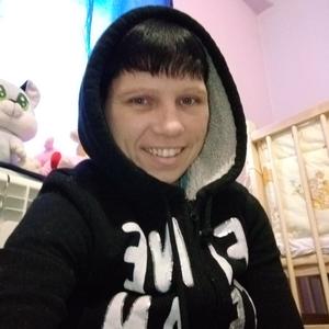 Девушки в Новосибирске: Виктория, 34 - ищет парня из Новосибирска