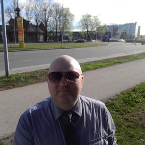 Денис, 46 лет, Псков