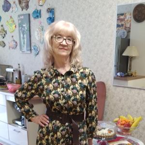 Людмила, 65 лет, Новосибирск