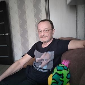Валерий, 71 год, Саратов
