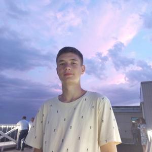 Artem, 19 лет, Барнаул