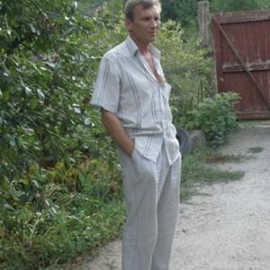 Парни в Сальске: Вова Лукьян, 60 - ищет девушку из Сальска
