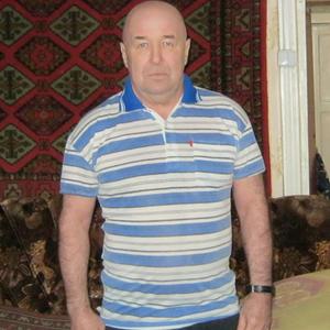 Парни в Бежецке: Александр, 69 - ищет девушку из Бежецка
