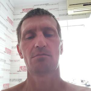 Андрей, 46 лет, Выселки