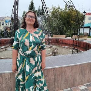 Девушки в Новосибирске: Анна, 44 - ищет парня из Новосибирска