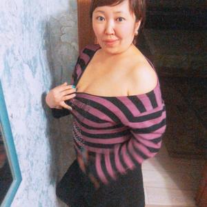 Девушки в Улан-Удэ: Марина, 44 - ищет парня из Улан-Удэ