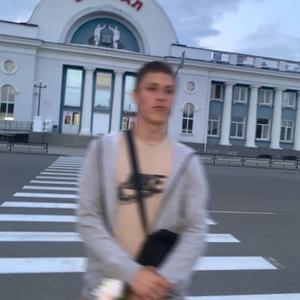 Парни в Апатиты: Алексей, 19 - ищет девушку из Апатиты