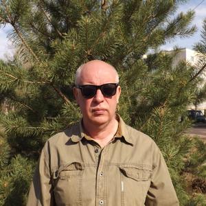 Олег, 58 лет, Боровичи