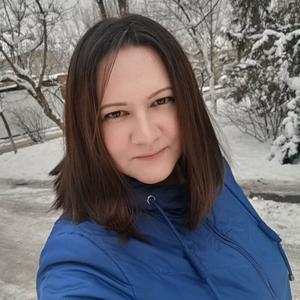 Девушки в Буденновске: Ксения, 41 - ищет парня из Буденновска