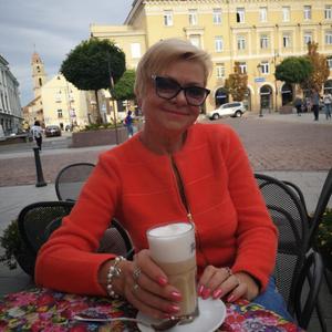 Елена, 64 года, Калининград