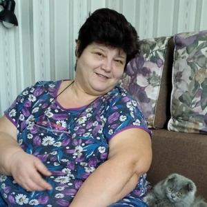 Девушки в Новошахтинске: Анна, 56 - ищет парня из Новошахтинска