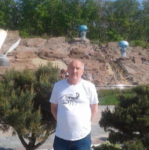 Олег, 65 лет, Владивосток
