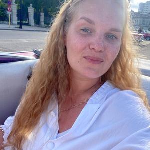 Девушки в Омске: Дарья, 30 - ищет парня из Омска