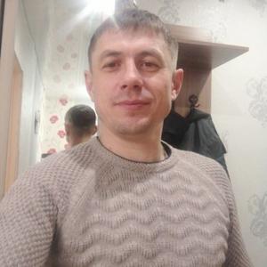 Парни в Нижневартовске: Владимир, 42 - ищет девушку из Нижневартовска