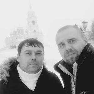 Парни в Ковров: Роман, 32 - ищет девушку из Ковров