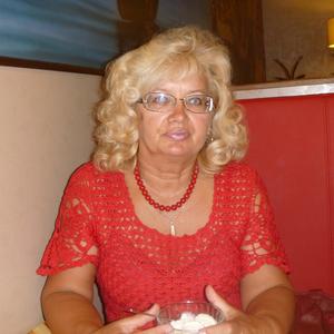 Девушки в Саяногорске: Тамара , 63 - ищет парня из Саяногорска