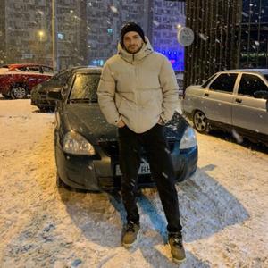 Парни в Екатеринбурге: Артём, 22 - ищет девушку из Екатеринбурга
