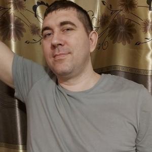 Парни в Владивостоке: Анатолий, 36 - ищет девушку из Владивостока