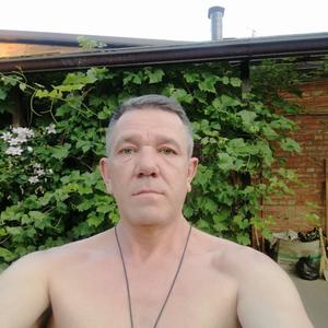 Петр, 56 лет, Таганрог