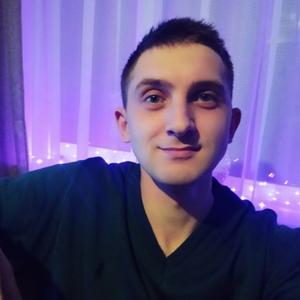 Парни в Твери: Кирилл, 29 - ищет девушку из Твери