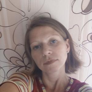 Девушки в Могилеве (Беларусь): Елена Волчкова, 40 - ищет парня из Могилева (Беларусь)
