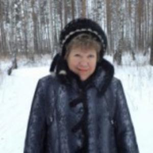 Девушки в Шадринске:  Татьяна, 71 - ищет парня из Шадринска