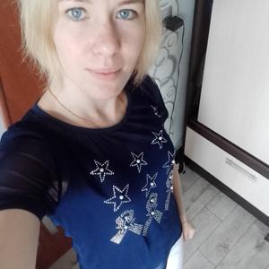 Девушки в Екатеринбурге: Вера, 28 - ищет парня из Екатеринбурга