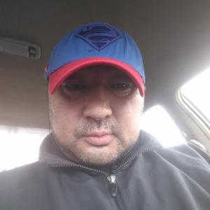 Парни в Гусиноозерске: Бор Шон, 49 - ищет девушку из Гусиноозерска