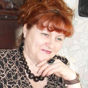 Девушки в Пскове: Светлана, 63 - ищет парня из Пскова