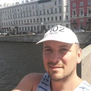 Парни в Омске: Рустам, 44 - ищет девушку из Омска