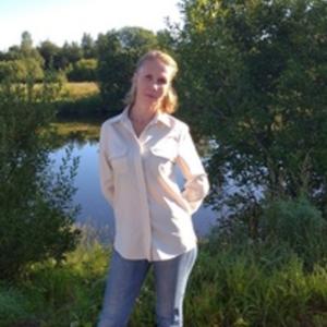 Девушки в Вытегре: Евгения Лисина, 42 - ищет парня из Вытегры