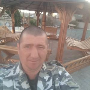 Парни в г. Симферополь: Олег, 43 - ищет девушку из г. Симферополь