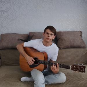 Вадим, 23 года, Короча