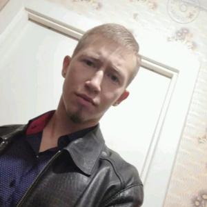 Парни в Шарыпово: Анатолий, 26 - ищет девушку из Шарыпово