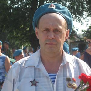 Анатолий, 58 лет, Екатеринбург