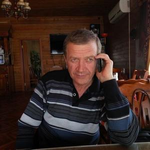 Петр, 69 лет, Владивосток