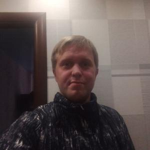 Парни в Мурманске: Виталий, 35 - ищет девушку из Мурманска