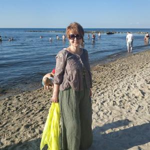 Девушки в Калининграде: Светлана, 68 - ищет парня из Калининграда