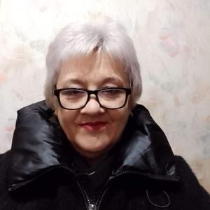 Девушки в Омске: Люба Лебедева, 64 - ищет парня из Омска