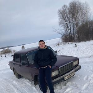 Парни в Казаки: Михаил, 21 - ищет девушку из Казаки