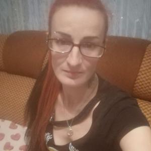 Девушки в Бийске: Елена, 35 - ищет парня из Бийска