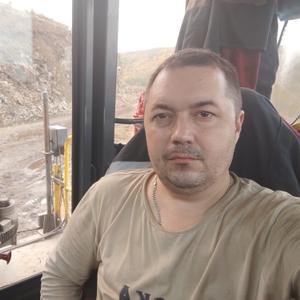 Кир, 40 лет, Бачатский