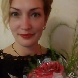 Юлия, 40 лет, Пермь