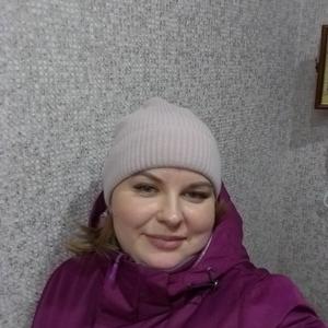 Девушки в Заводоуковске: Анастасия, 34 - ищет парня из Заводоуковска