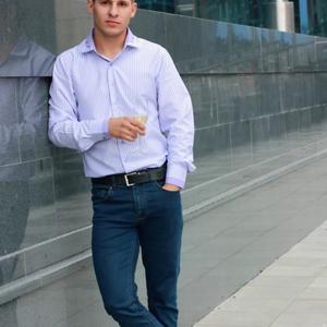 Виктор, 30 лет, Оренбург